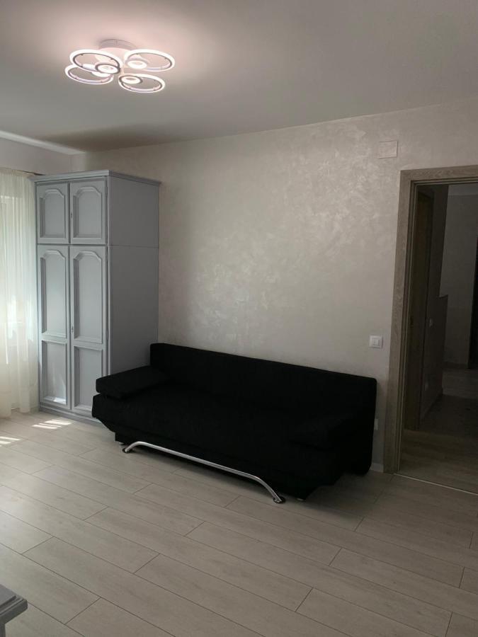 Apartament Regim Hotelier Oradea Bagian luar foto